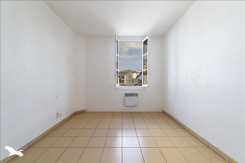 Vente Appartement BAYONNE - 4 pièces -58 m² - (64100)
