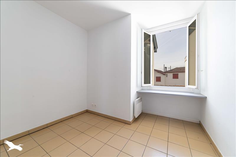 Vente Appartement BAYONNE - 4 pièces -58 m² - (64100)