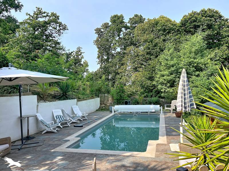 Vente Maison CAMBO LES BAINS - 9 pièces -260 m² - (64250)