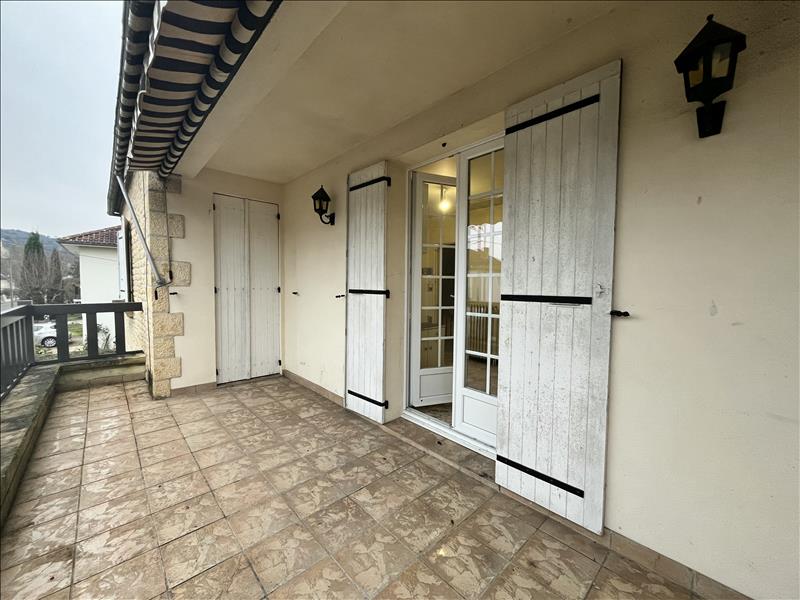 Vente Maison TERRASSON LAVILLEDIEU - 5 pièces -136 m² - (24120)