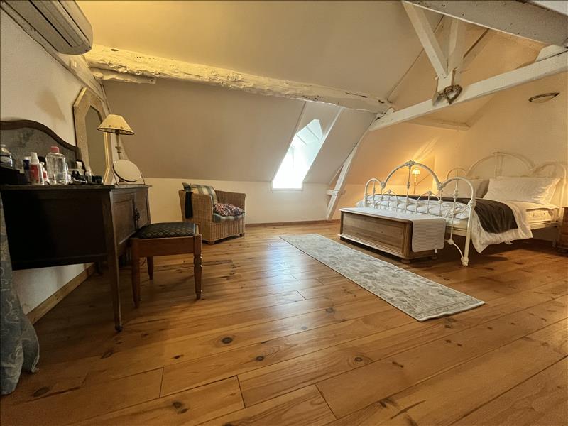 Vente Maison TERRASSON LAVILLEDIEU - 6 pièces -200 m² - (24120)