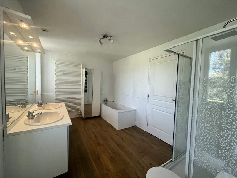 Vente Maison TERRASSON LAVILLEDIEU - 9 pièces -236 m² - (24120)