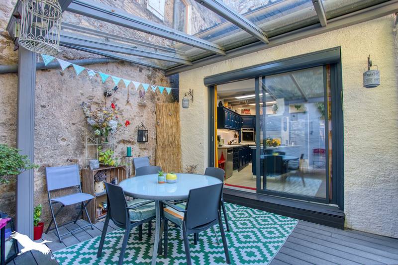 Vente Maison TERRASSON LAVILLEDIEU - 5 pièces -172 m² - (24120)