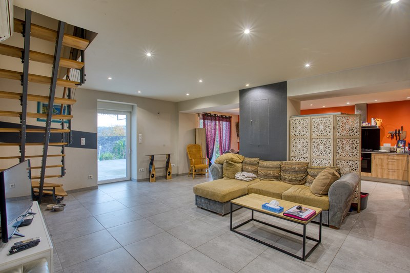 Vente Maison TERRASSON LAVILLEDIEU - 4 pièces -152 m² - (24120)