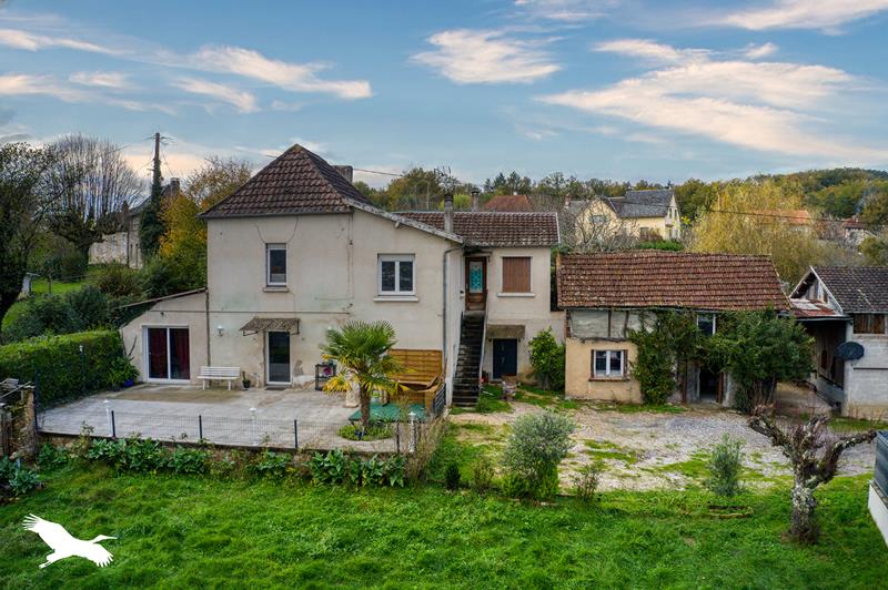 Vente Maison TERRASSON LAVILLEDIEU - 4 pièces -152 m² - (24120)