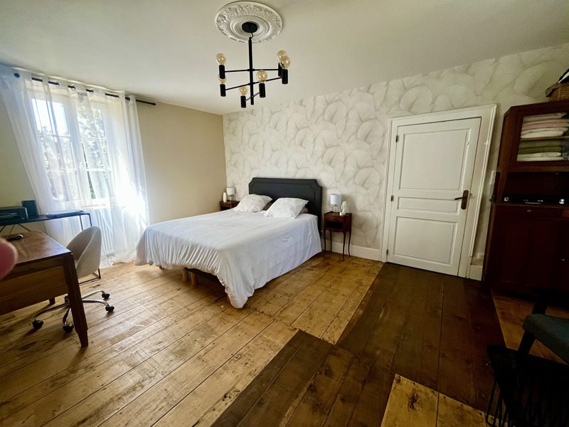 Vente Maison ST PANTALEON DE LARCHE - 6 pièces -138 m² - (19600)