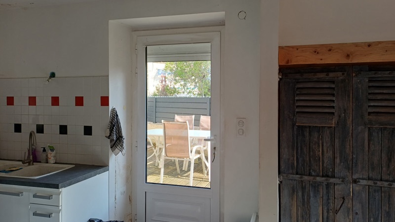 Vente Maison TERRASSON LAVILLEDIEU - 5 pièces -135 m² - (24120)