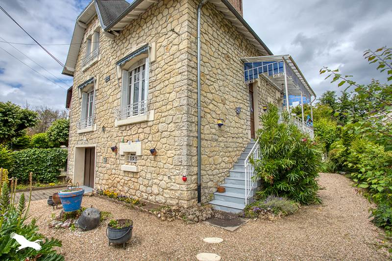 Vente Maison TERRASSON LAVILLEDIEU - 4 pièces -97 m² - (24120)