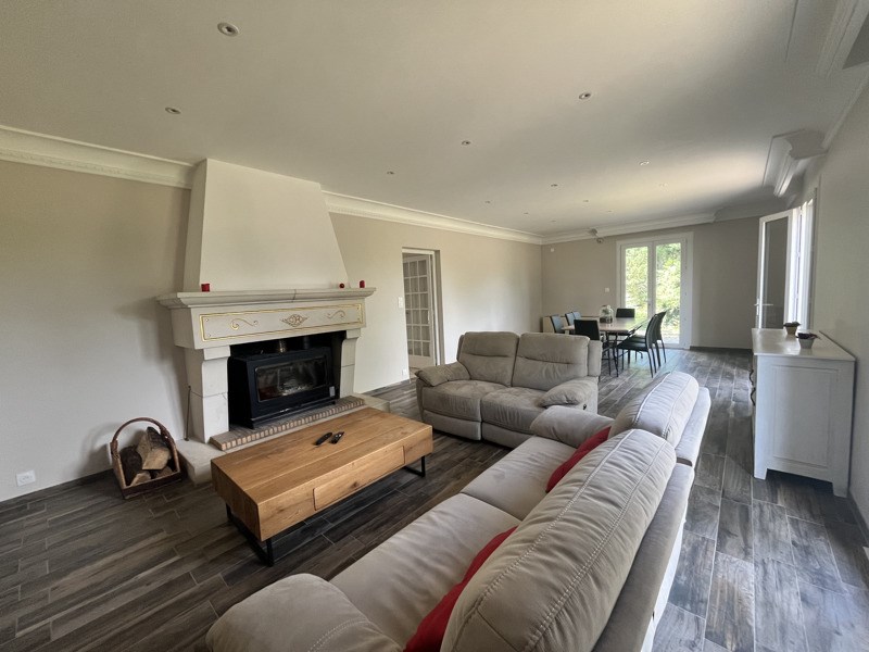 Vente Maison LA FEUILLADE - 7 pièces -255 m² - (24120)