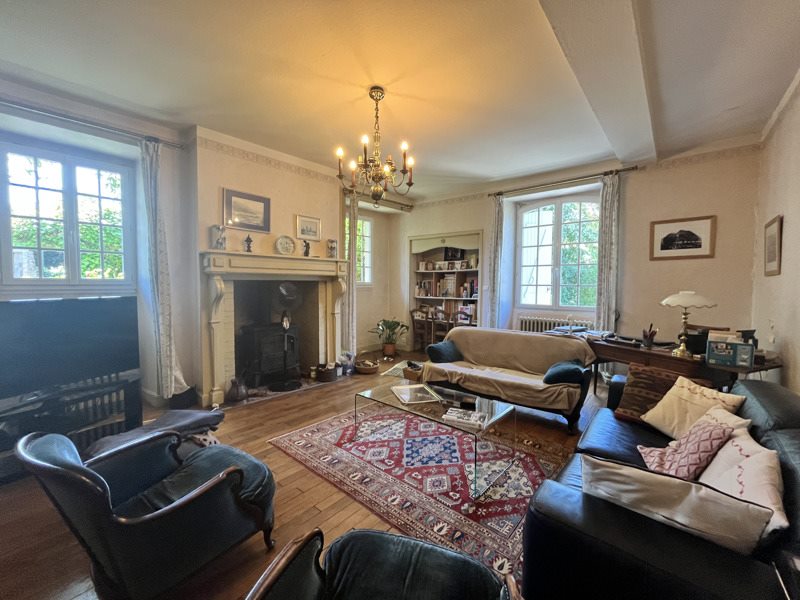 Vente Maison LARCHE - 5 pièces -210 m² - (19600)