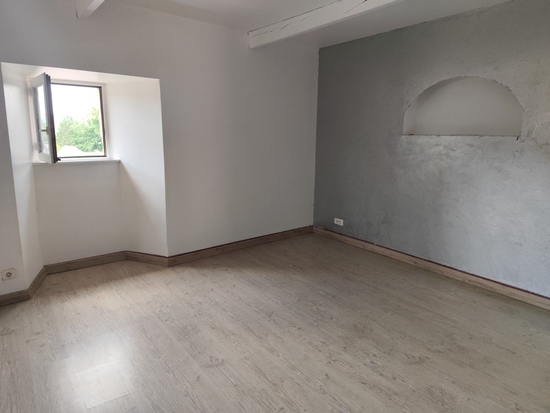 Vente Maison TERRASSON LAVILLEDIEU - 5 pièces -137 m² - (24120)
