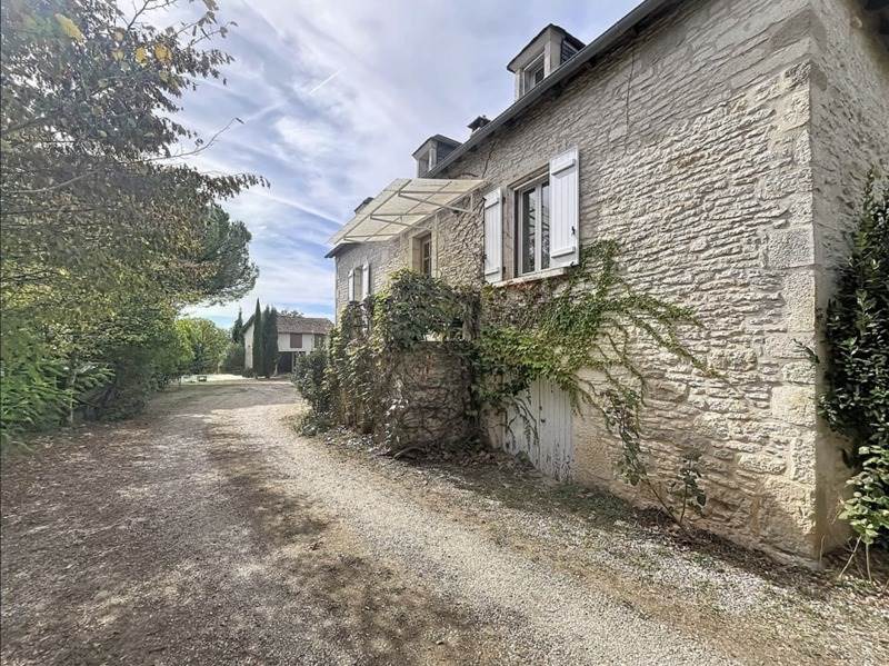 Vente Maison La Dornac - 5 pièces -140 m² - (24120)