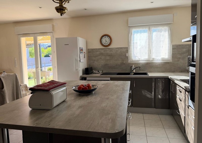 Vente Maison Terrasson-Lavilledieu - 6 pièces -118 m² - (24120)