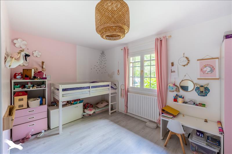 Vente Maison ST MORILLON - 6 pièces -163 m² - (33650)