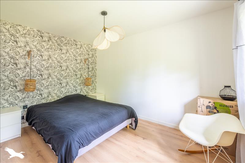 Vente Maison ST MORILLON - 6 pièces -163 m² - (33650)