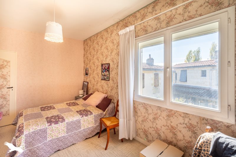 Vente Maison ISLE ST GEORGES - 4 pièces -105 m² - (33640)