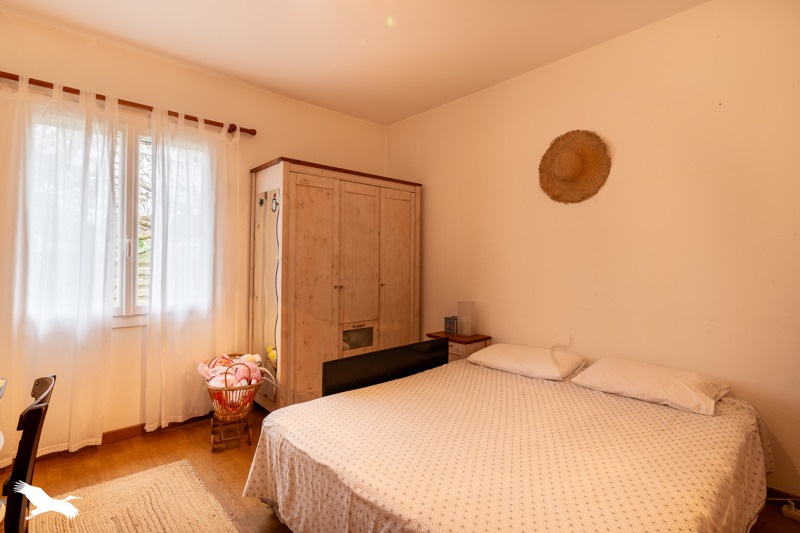 Vente Maison LA BREDE - 7 pièces -187 m² - (33650)