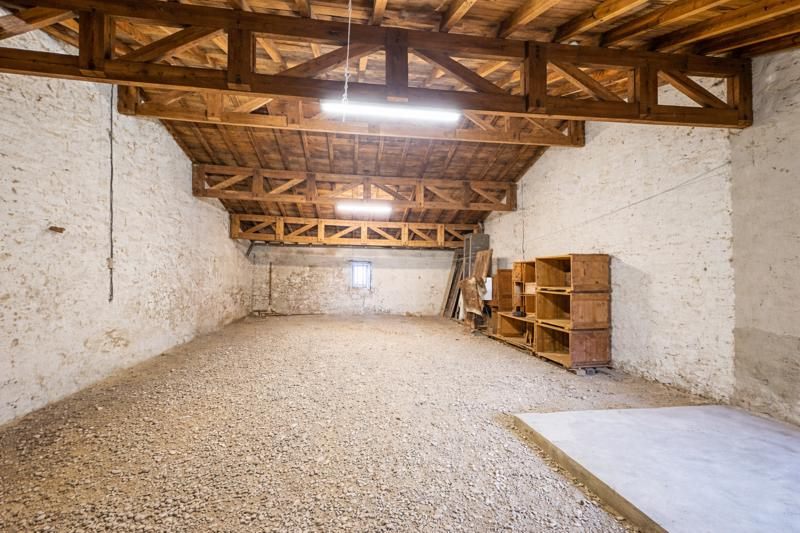 Vente Grange ST SELVE - 1 pièce -94 m² - (33650)