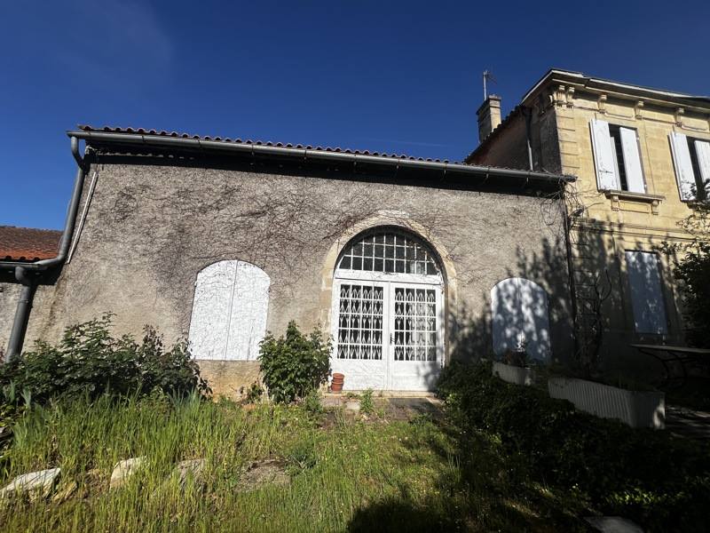 Vente Maison ST SELVE - 1 pièce -103 m² - (33650)