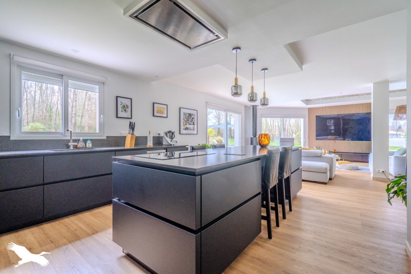 Vente Maison ST MORILLON - 8 pièces -300 m² - (33650)