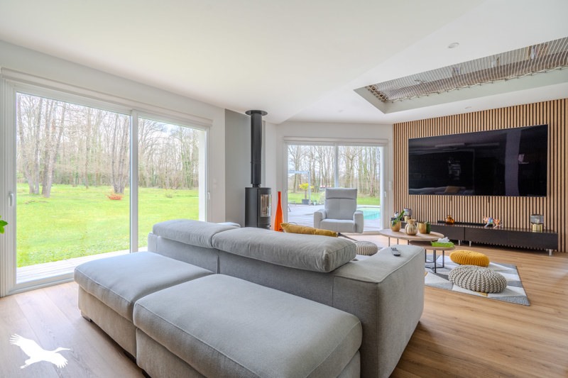 Vente Maison ST MORILLON - 8 pièces -300 m² - (33650)