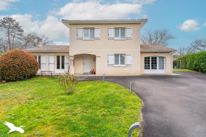 Vente Maison SAUCATS - 6 pièces -150 m² - (33650)