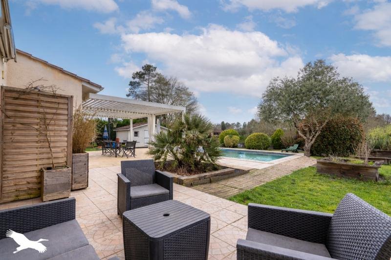 Vente Maison SAUCATS - 6 pièces -150 m² - (33650)
