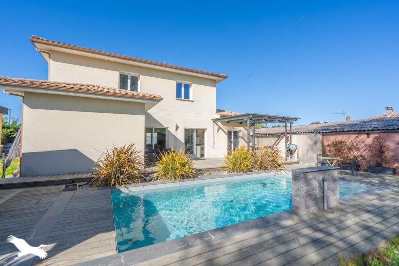 Vente Maison ST SELVE - 4 pièces -132 m² - (33650)