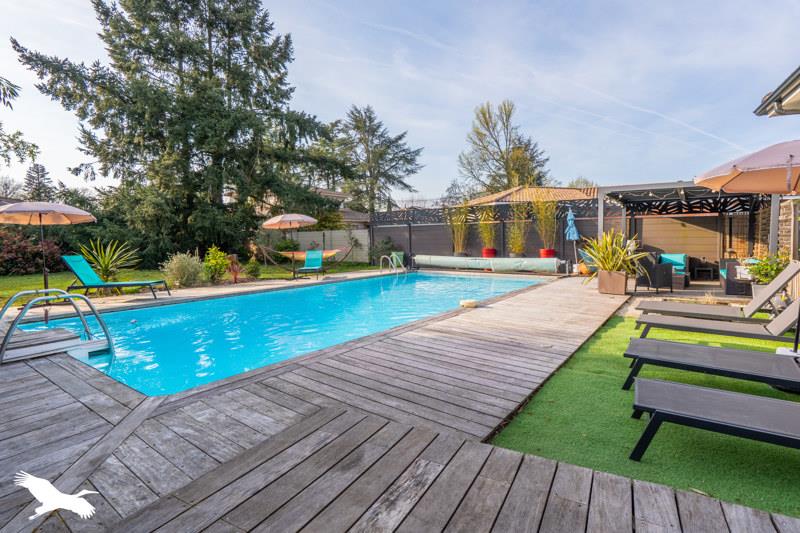 Vente Maison ST MEDARD D EYRANS - 8 pièces -217 m² - (33650)