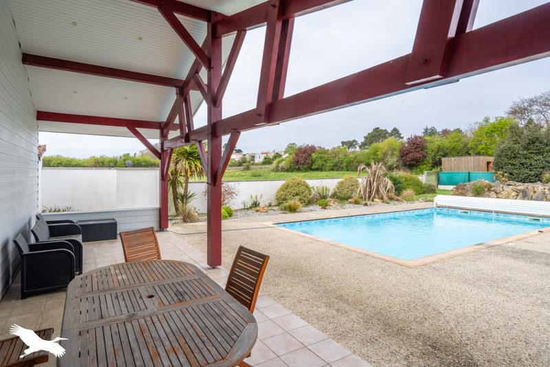 Vente Maison ST MEDARD D EYRANS - 7 pièces -167 m² - (33650)