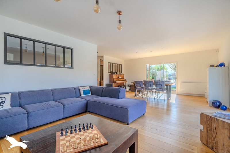 Vente Maison SAUCATS - 6 pièces -163 m² - (33650)