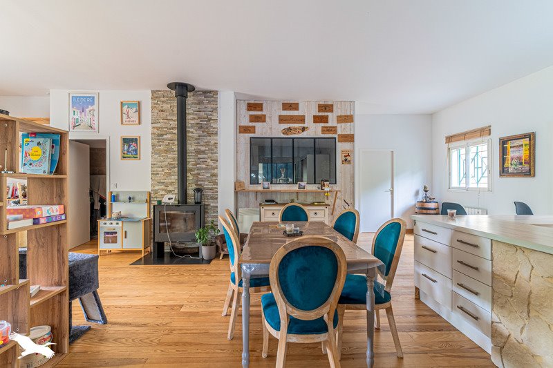 Vente Maison ST MORILLON - 6 pièces -142 m² - (33650)