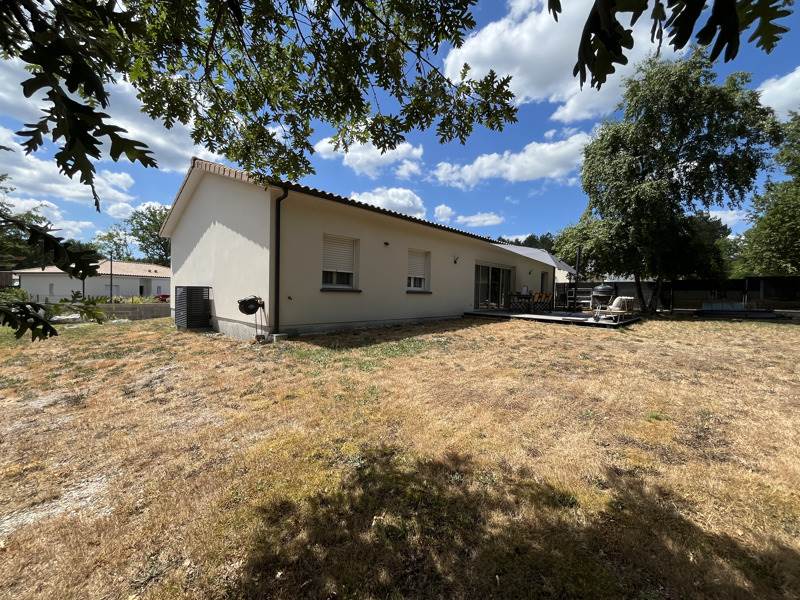 Vente Maison SAUCATS - 5 pièces -120 m² - (33650)