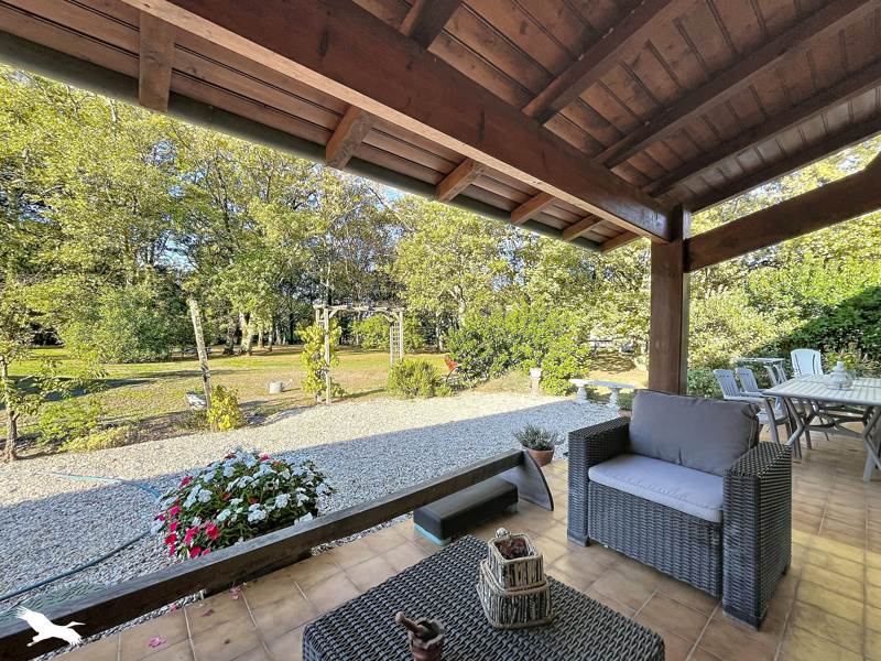 Vente Maison La Brède - 8 pièces -184 m² - (33650)