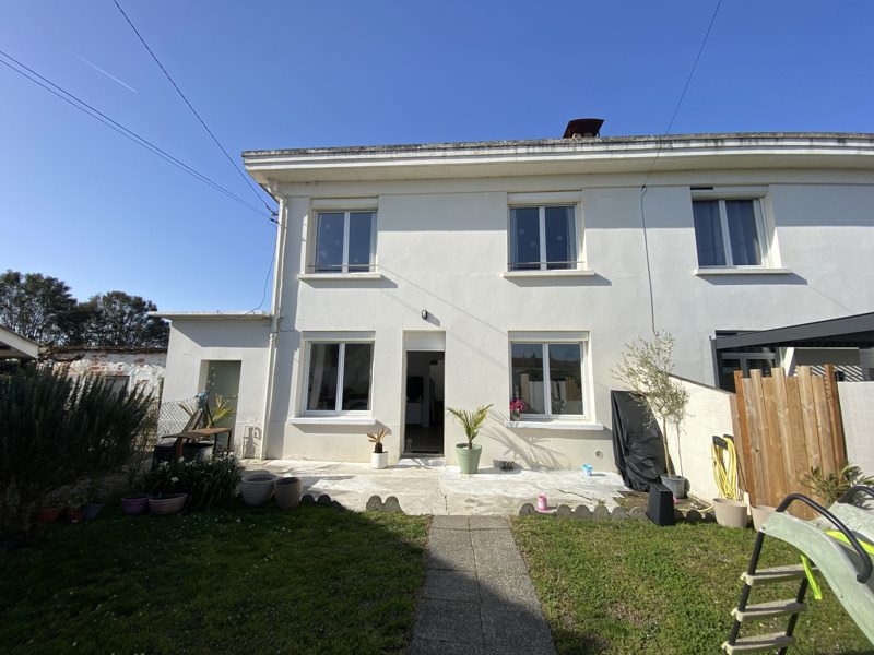 Vente Maison STE BAZEILLE - 5 pièces -80 m² - (47180)