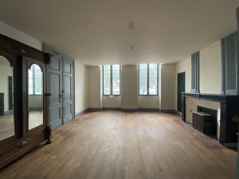 Vente Maison MARMANDE - 9 pièces -379 m² - (47200)