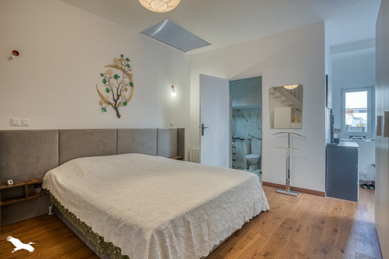 Vente Maison Sainte-Bazeille - 9 pièces -213 m² - (47180)