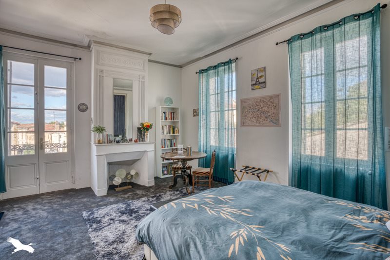 Vente Maison Sainte-Bazeille - 9 pièces -213 m² - (47180)