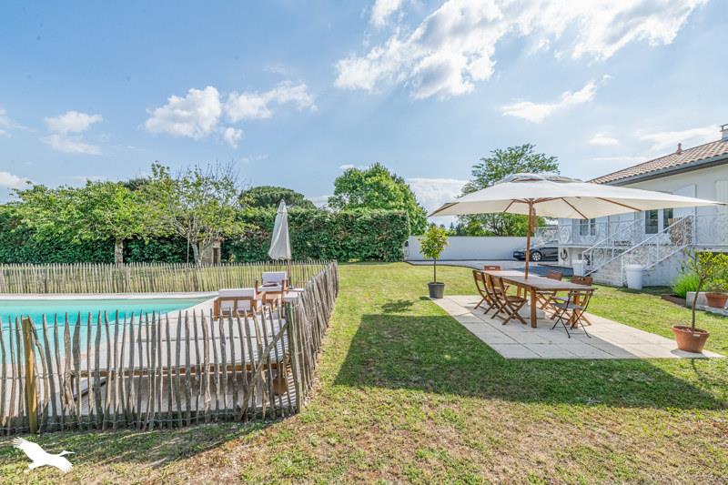 Vente Maison ST MEDARD D EYRANS - 6 pièces -182 m² - (33650)