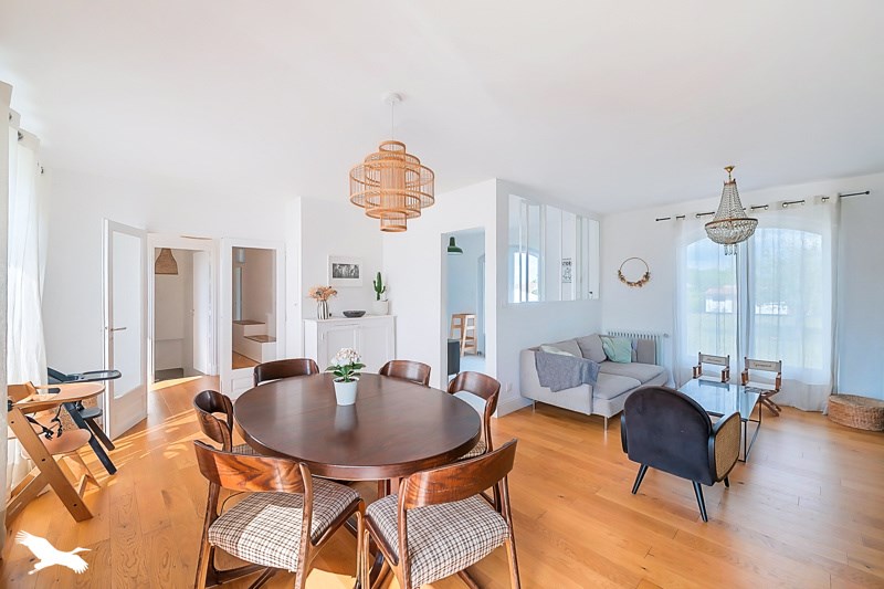 Vente Maison ST MEDARD D EYRANS - 6 pièces -182 m² - (33650)