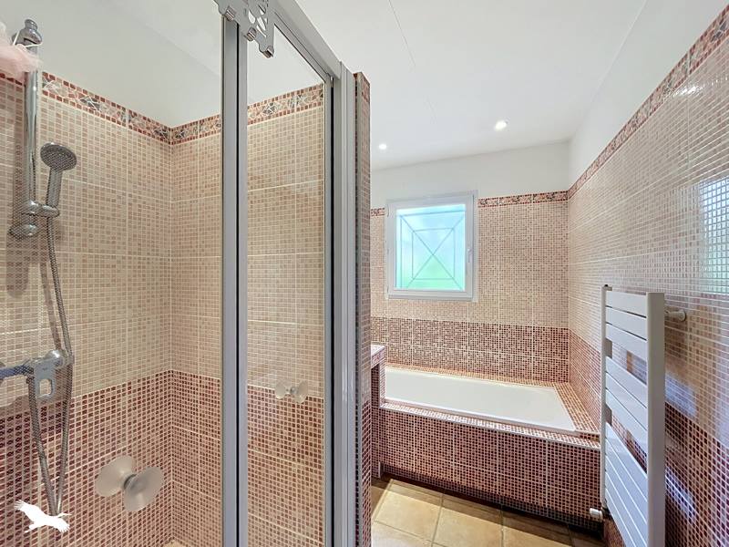 Vente Maison LEOGNAN - 5 pièces -146 m² - (33850)