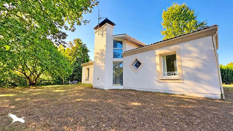 Vente Maison LEOGNAN - 5 pièces -150 m² - (33850)