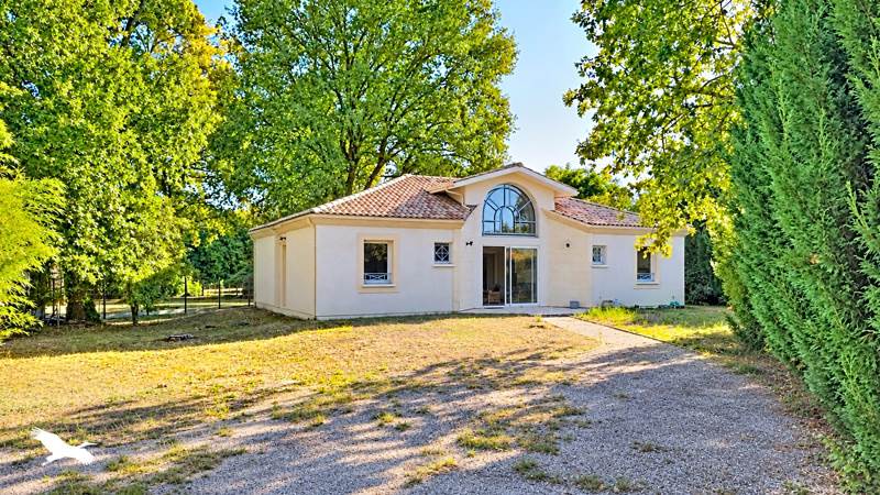 Vente Maison LEOGNAN - 5 pièces -150 m² - (33850)