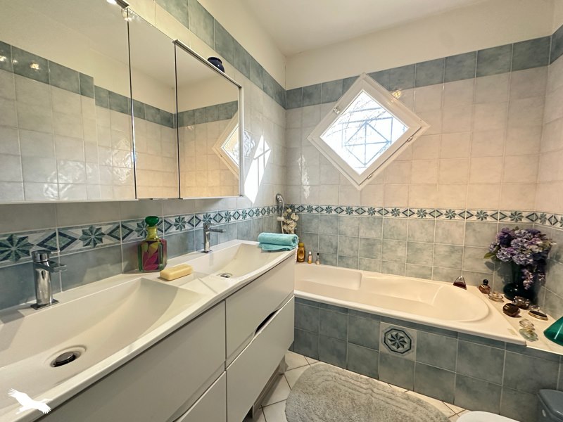 Vente Maison Léognan - 5 pièces -150 m² - (33850)