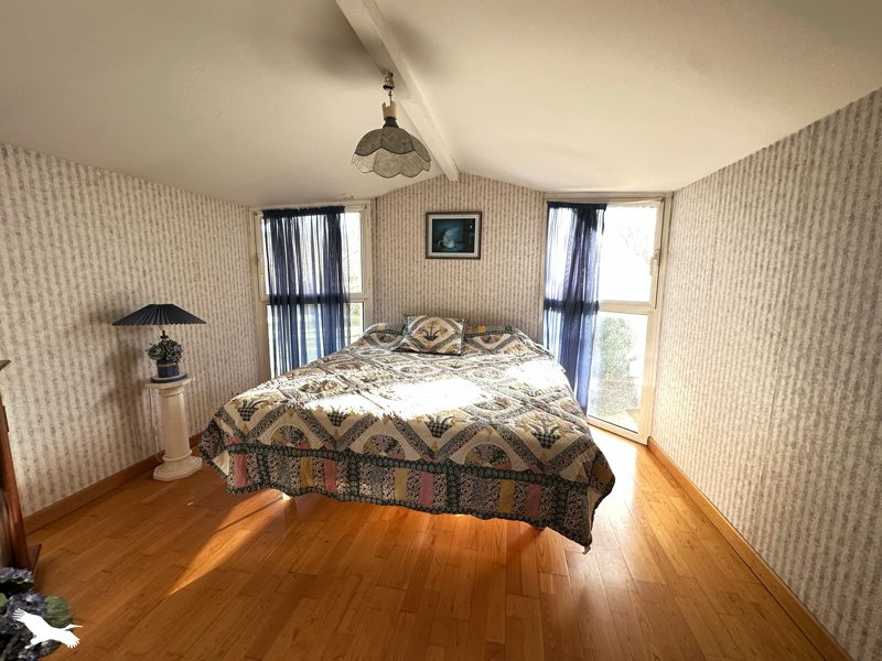 Vente Maison Léognan - 5 pièces -150 m² - (33850)