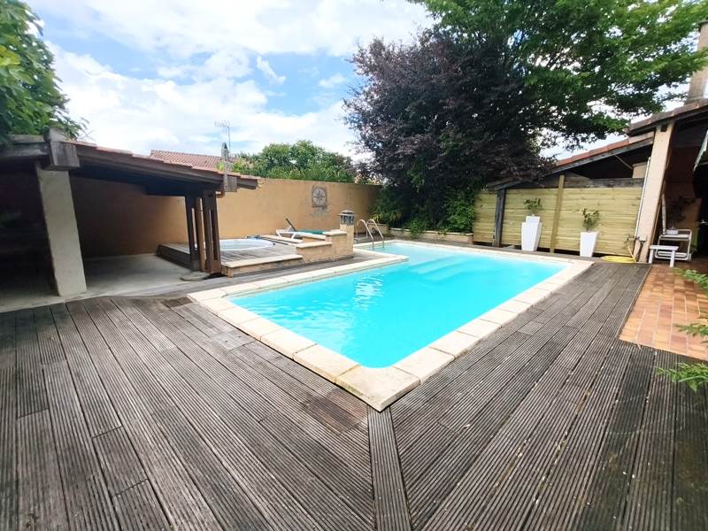 Vente Appartement CASTELGINEST - 5 pièces -139 m² - (31780)