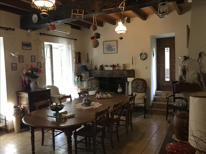 Vente Maison ST MARTIN LE PIN - 8 pièces -192 m² - (24300)