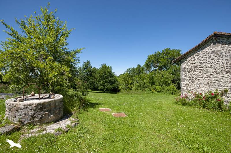 Vente Maison BUSSEROLLES - 4 pièces -205 m² - (24360)