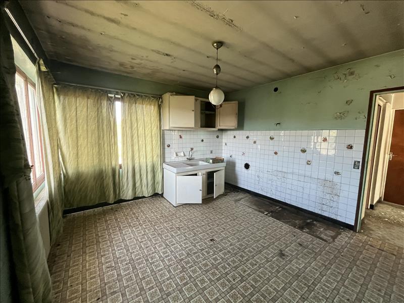 Vente Maison BUSSEROLLES - 4 pièces -324 m² - (24360)