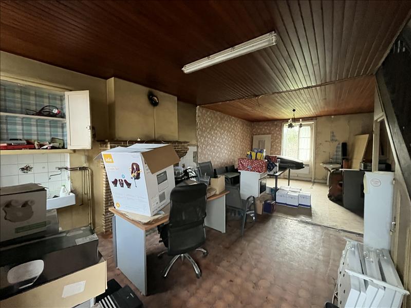 Vente Maison BUSSEROLLES - 2 pièces -75 m² - (24360)